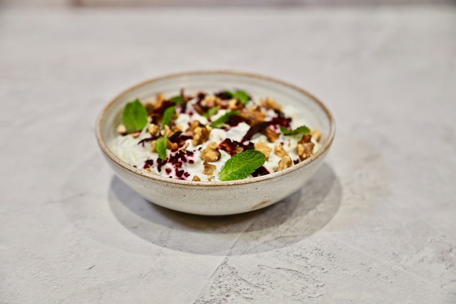 Yoghurt, cucumber and mint dip