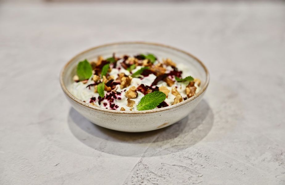 Yoghurt, cucumber and mint dip
