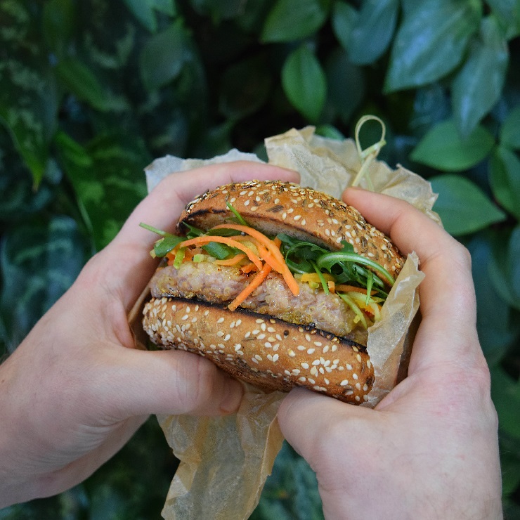 Pork, quinoa and cheddar burger