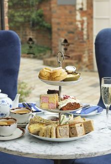 220726_ra_hatfield_afternoontea_056-copy.jpg