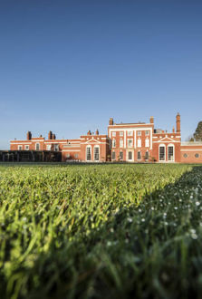 hinxton-hall-conference-centre-hall-across-lawn.jpg