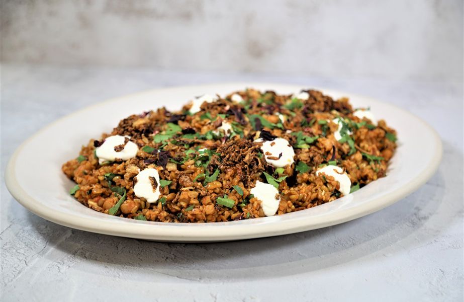 Freekeh, tomato and chickpea pilaf