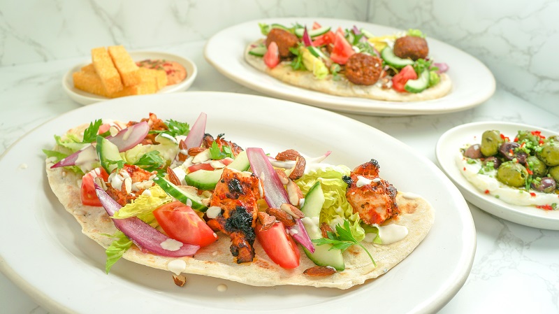 Harissa chicken flatbread
